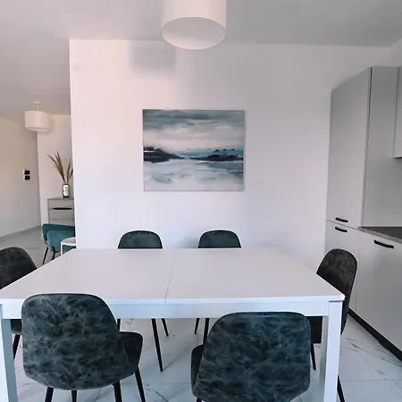 Апартаменты Bright 2 Bedroom Flat In Sliema!