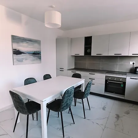 Bright 2 Bedroom Flat In Sliema! Apartmán *