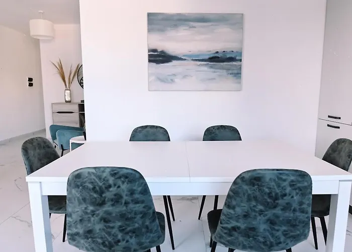 Apartment Bright 2 Bedroom Flat In Sliema! *