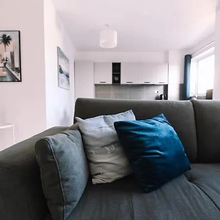 Apartman Bright 2 Bedroom Flat In Sliema! Sliema