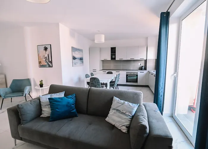 Bright 2 Bedroom Flat In Sliema! شقة سليمة