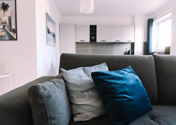 شقة Bright 2 Bedroom Flat In Sliema! سليمة